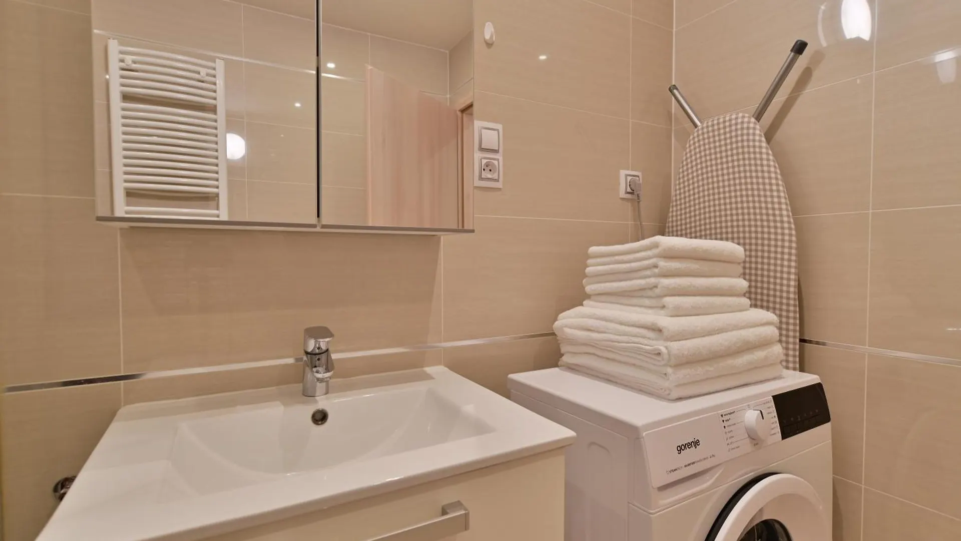 Garden Towers Apartment Prague